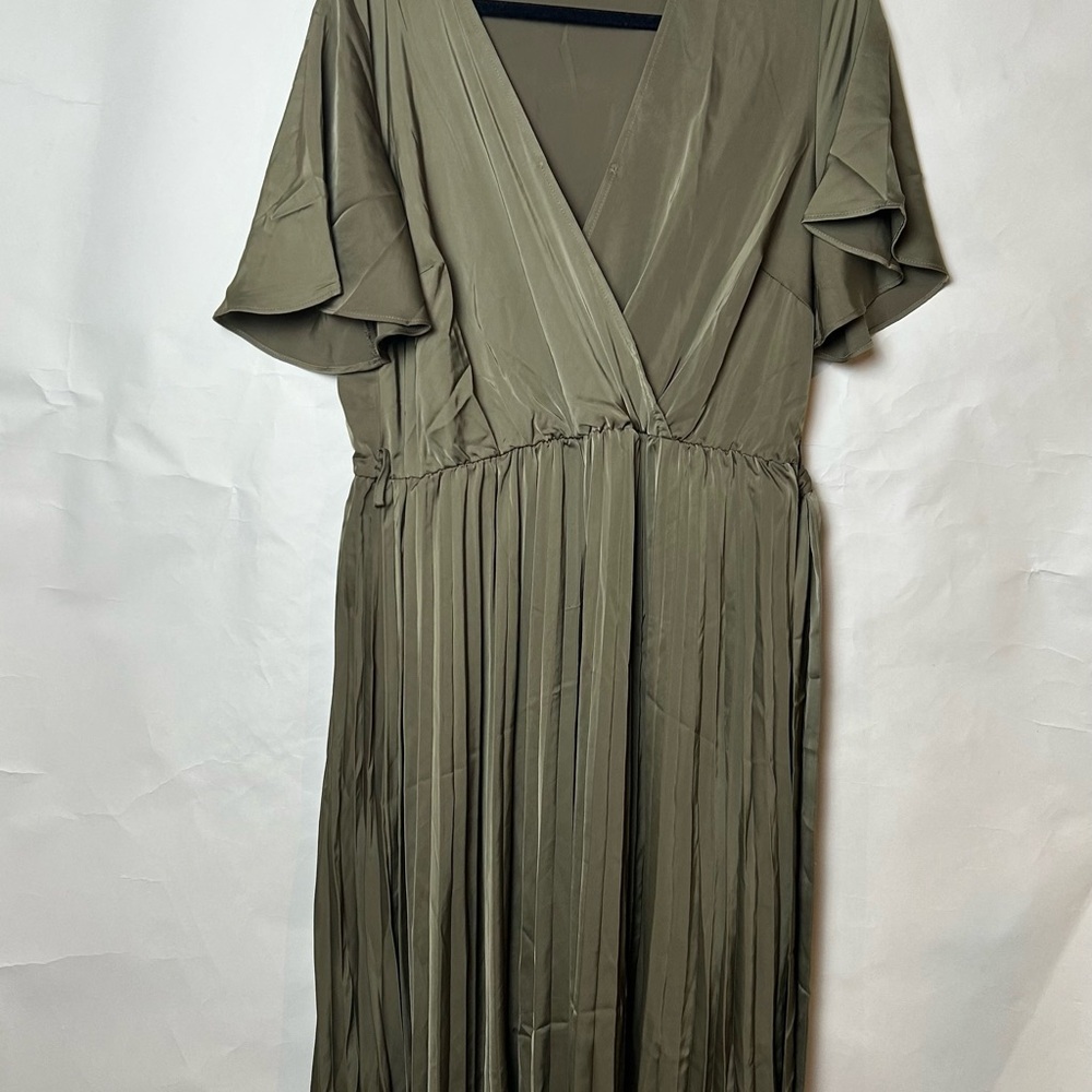 Green satin dress with V-Neck and Flutter Sleeves